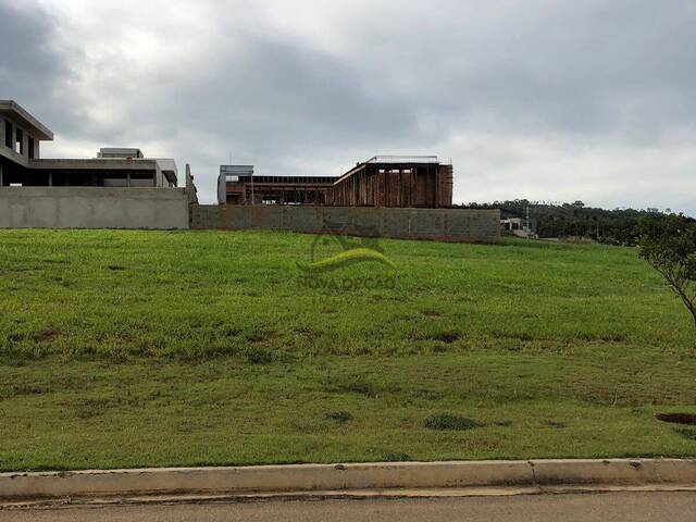 Venda em Fazenda Serra Azul Cond. fechado - Itupeva