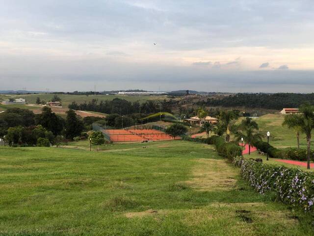Venda em Fazenda Serra Azul Cond. fechado - Itupeva