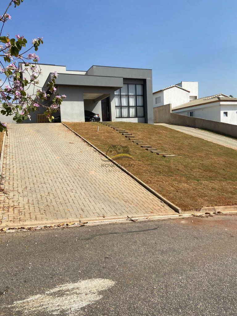 Casa de Condomínio à venda e aluguel com 3 quartos, 245m² - Foto 22