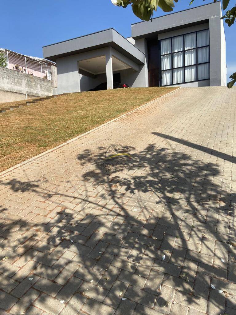 Casa de Condomínio à venda e aluguel com 3 quartos, 245m² - Foto 25