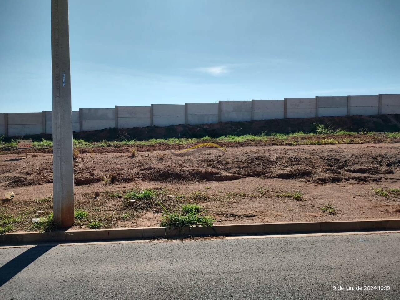 Terreno à venda, 281m² - Foto 1