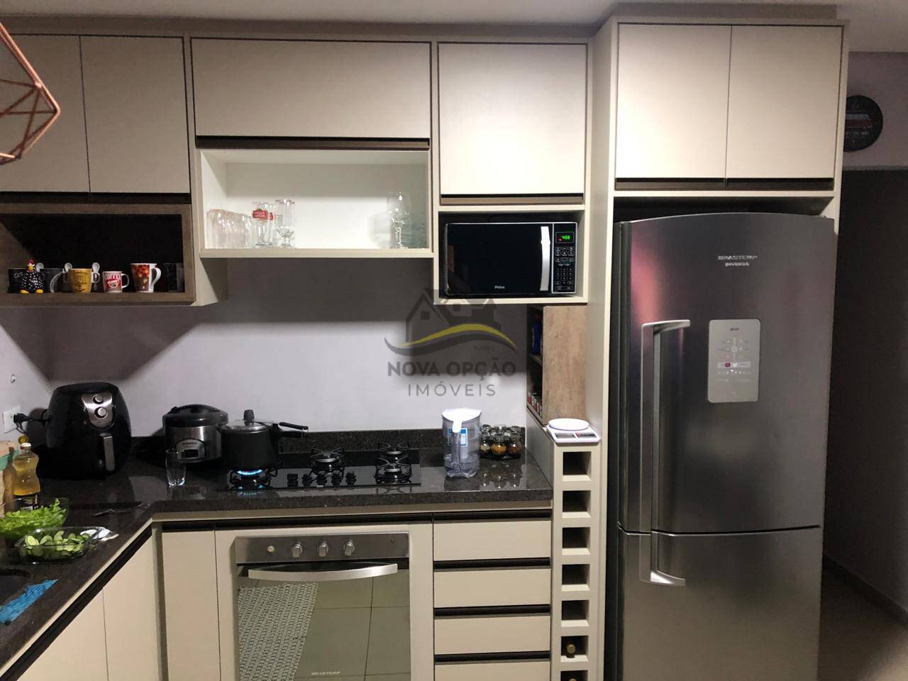Casa à venda com 2 quartos, 101m² - Foto 2