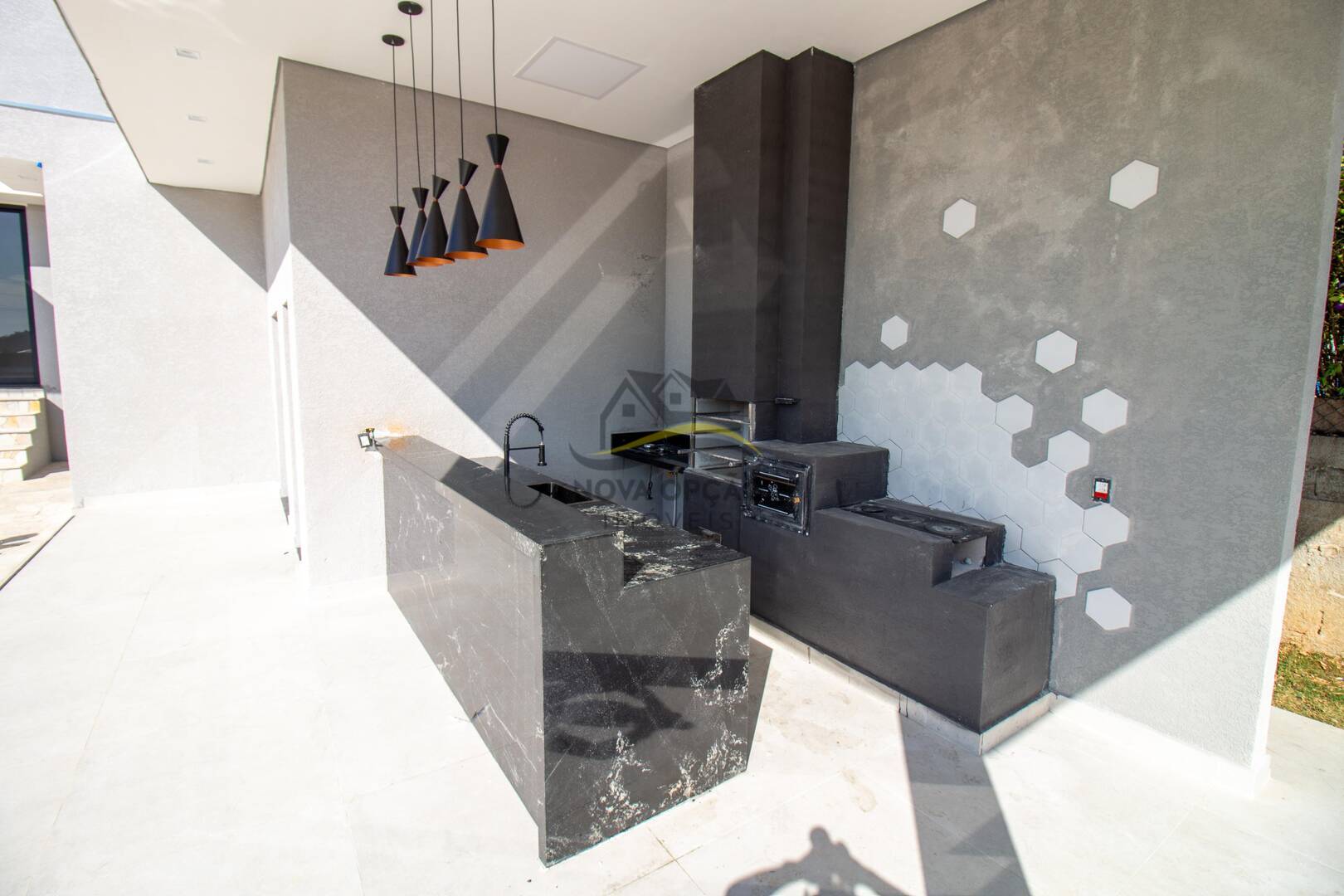 Casa de Condomínio à venda com 4 quartos, 180m² - Foto 3