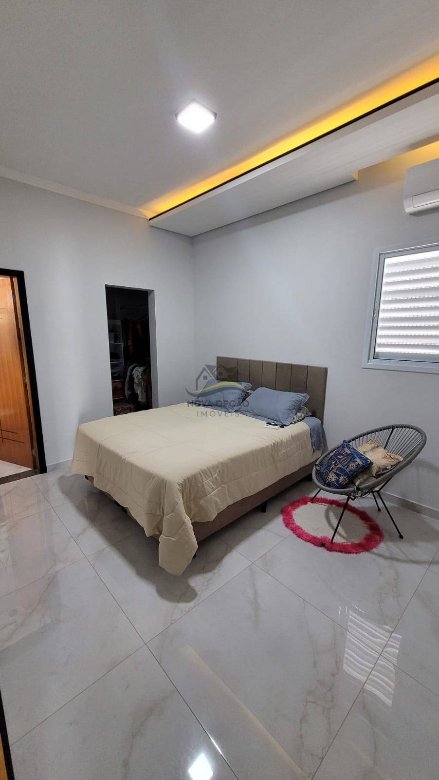 Casa à venda com 3 quartos, 110m² - Foto 14