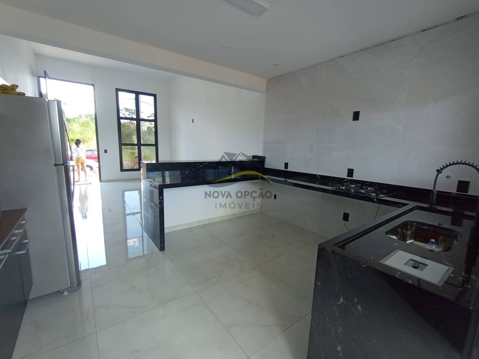 Casa à venda com 2 quartos, 110m² - Foto 10